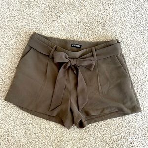 NWOT Express Dress Shorts